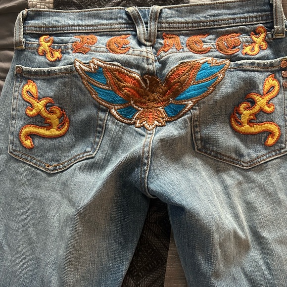 Vintage Y2K embroidered Miss Me jeans - Picture 4 of 4